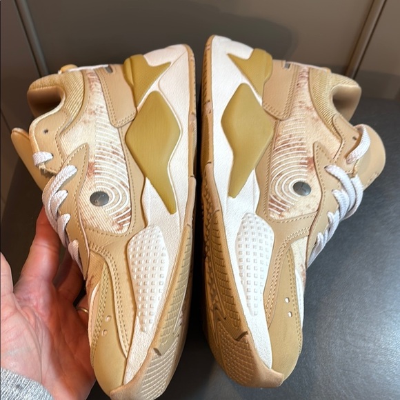 PUMA RS-X x Dixie D'Amelio woman’s sz 8.5 - Picture 4 of 8